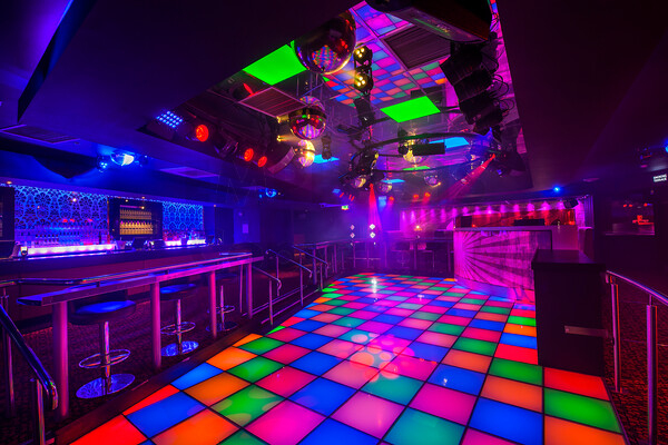 DSC7076 
 Unit 17 Nightclub - Ipswich, UK, 
Copyright - Richard Southall 
 Keywords: Unit, 17, Nightclub, Ipswich, UK, dance, floor, late, night, venue, deltic, leisure, Copyright, Richard, Southall, photographer, photography, emphasis