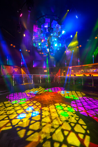 DSC7189 
 Unit 17 Nightclub - Ipswich, UK, 
Copyright - Richard Southall 
 Keywords: Unit, 17, Nightclub, Ipswich, UK, dance, floor, late, night, venue, deltic, leisure, Copyright, Richard, Southall, photographer, photography, emphasis