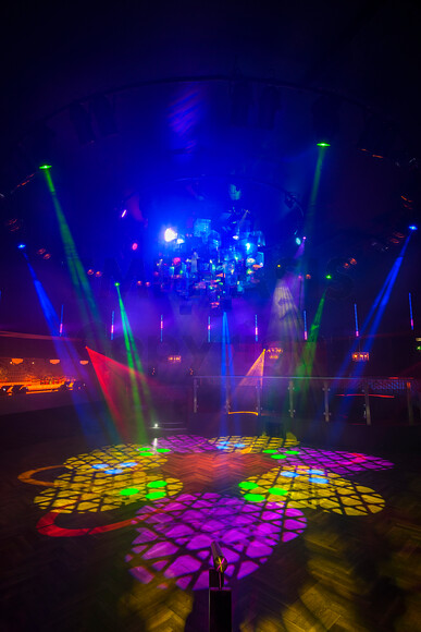 DSC7142 
 Unit 17 Nightclub - Ipswich, UK, 
Copyright - Richard Southall 
 Keywords: Unit, 17, Nightclub, Ipswich, UK, dance, floor, late, night, venue, deltic, leisure, Copyright, Richard, Southall, photographer, photography, emphasis