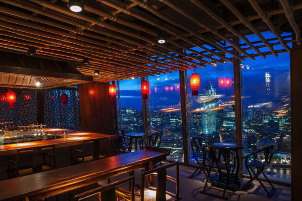 DSC3379 
 Hutong Restaurant - The Shard, London
Copyright - Richard Southall 
 Keywords: Hutong, Restaurant, The, Shard, London, level, 33, St Thomas, street, Chinese, se1 9ry, bar,
Copyright, Richard, Southall, emphasis, photography, photographer,