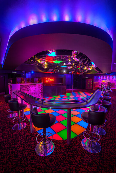 DSC7090 
 Unit 17 Nightclub - Ipswich, UK, 
Copyright - Richard Southall 
 Keywords: Unit, 17, Nightclub, Ipswich, UK, dance, floor, late, night, venue, deltic, leisure, Copyright, Richard, Southall, photographer, photography, emphasis